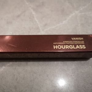 Hourglass Vanish Airbrush Concealer